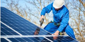 Installation Maintenance Panneaux Solaires Photovoltaïques à Lancrans